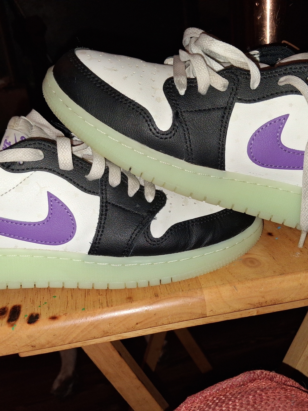 Youth Jordan Air Jordan 1 Retro Low OG 'Black Raspberry'  6.5